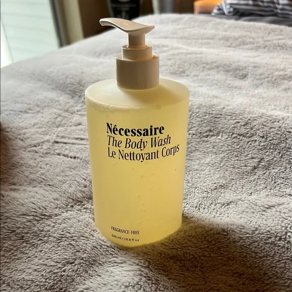 Nécessaire Fragrance-Free Body Wash - Picture 2 of 4